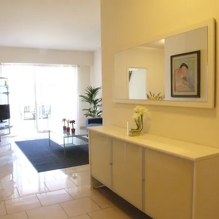 Au Chateau Vallaya Menton