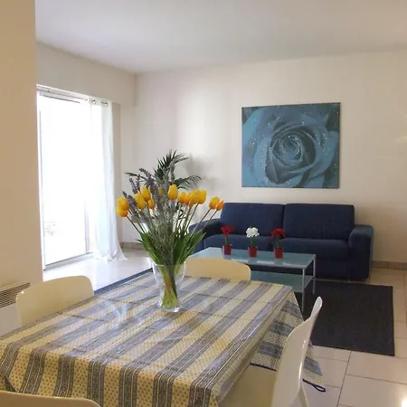 Au Chateau Vallaya Apartment Menton