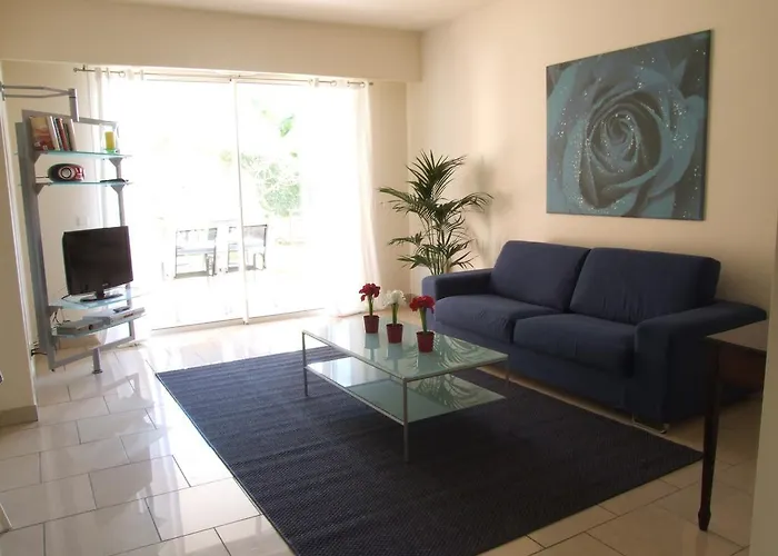 Au Chateau Vallaya * Menton